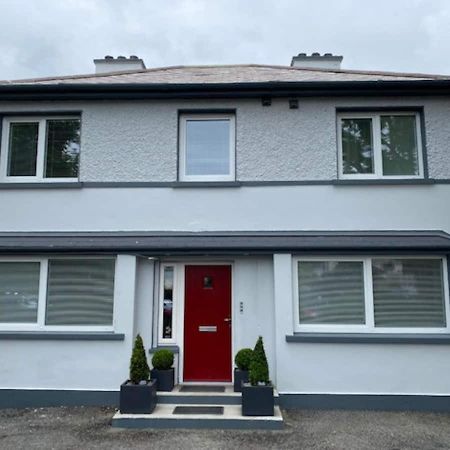 Location Location - Gorgeous 3 Bed Apartment in Cill Airne Esterno foto