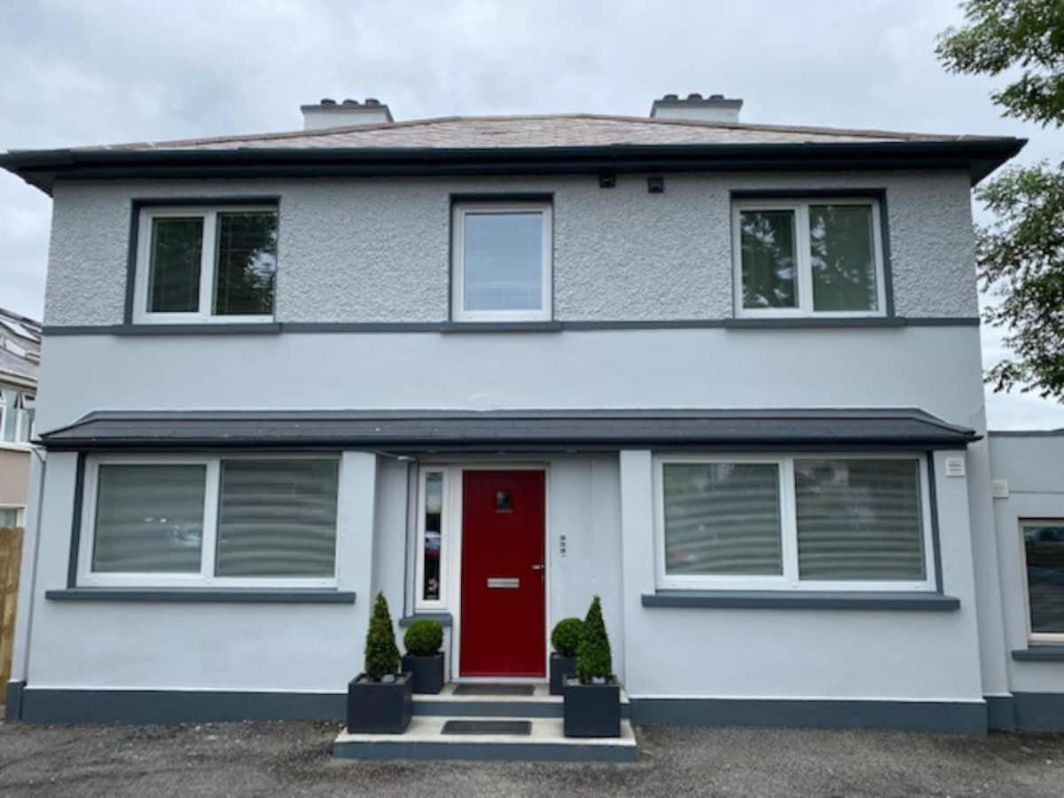 Location Location - Gorgeous 3 Bed Apartment in Cill Airne Esterno foto
